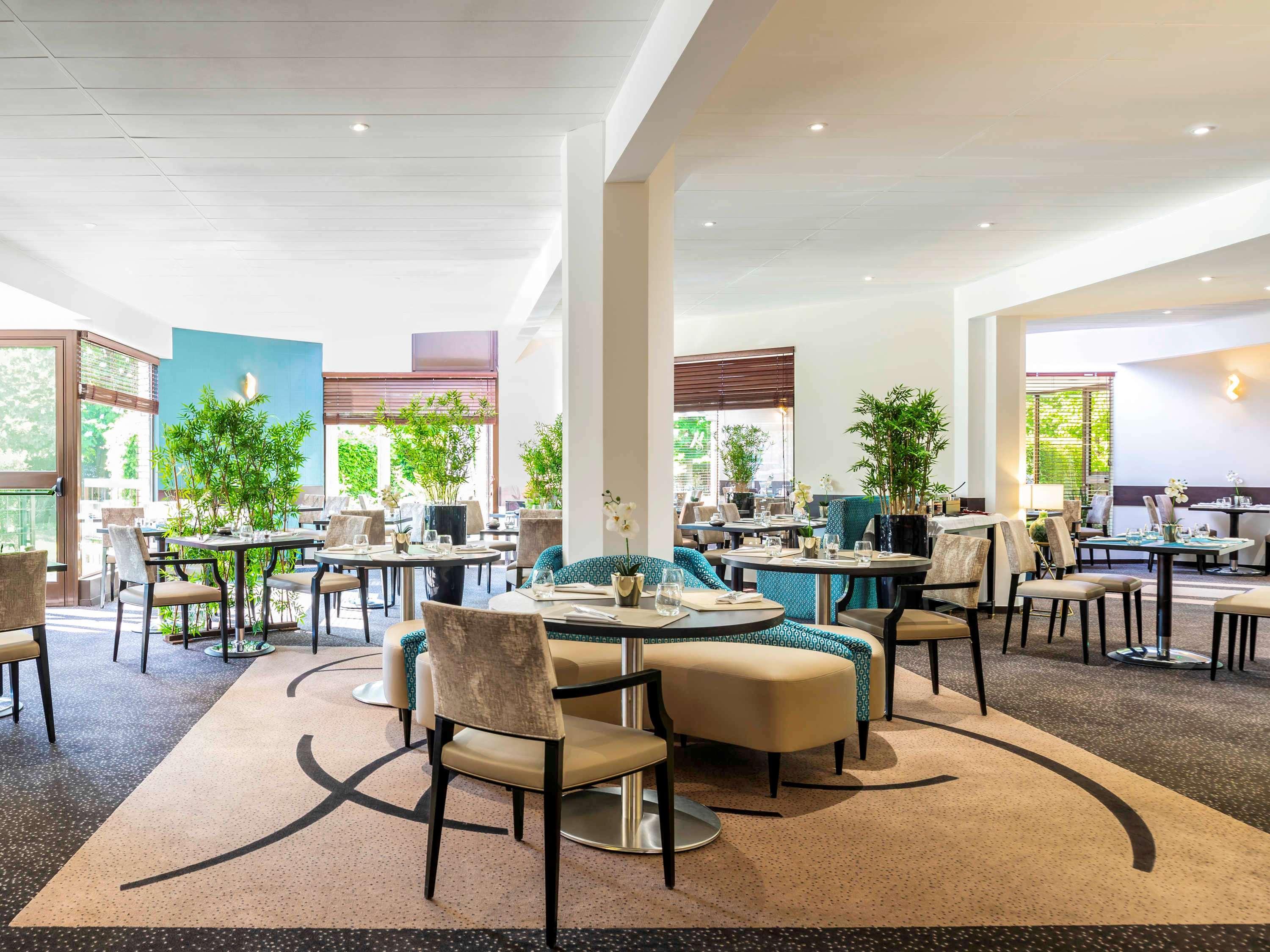 Mercure Maurepas Saint Quentin Exterior photo