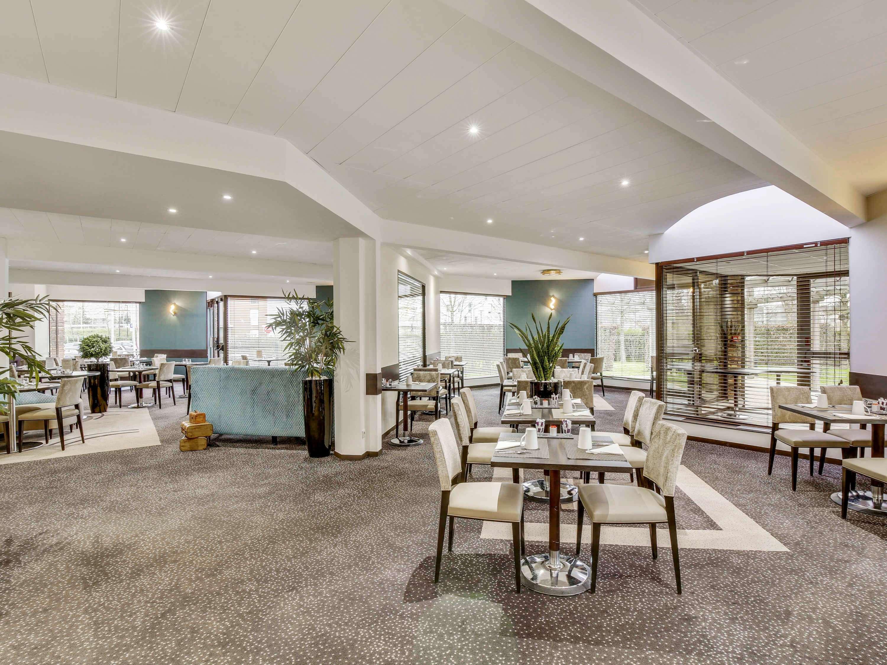 Mercure Maurepas Saint Quentin Exterior photo