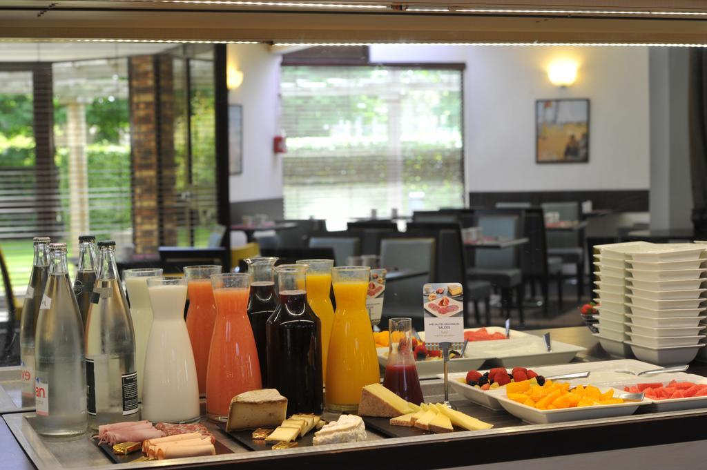 Mercure Maurepas Saint Quentin Exterior photo